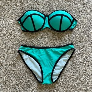 Blue & Black Geometric 2-piece Swimsuit